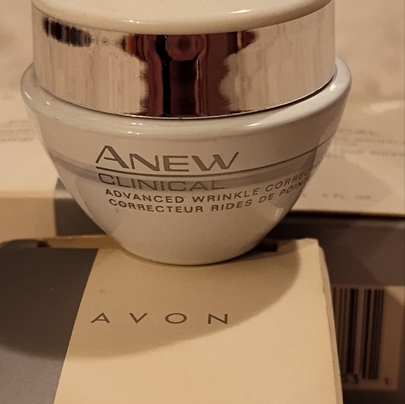NEW!! 3- AVON Anew Clinical Advanced Wrinkle Corrector 5oz ea - Picture 8 of 14
